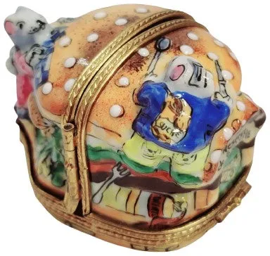 3 Hinged Mice House Eating Cheeseburger Rare