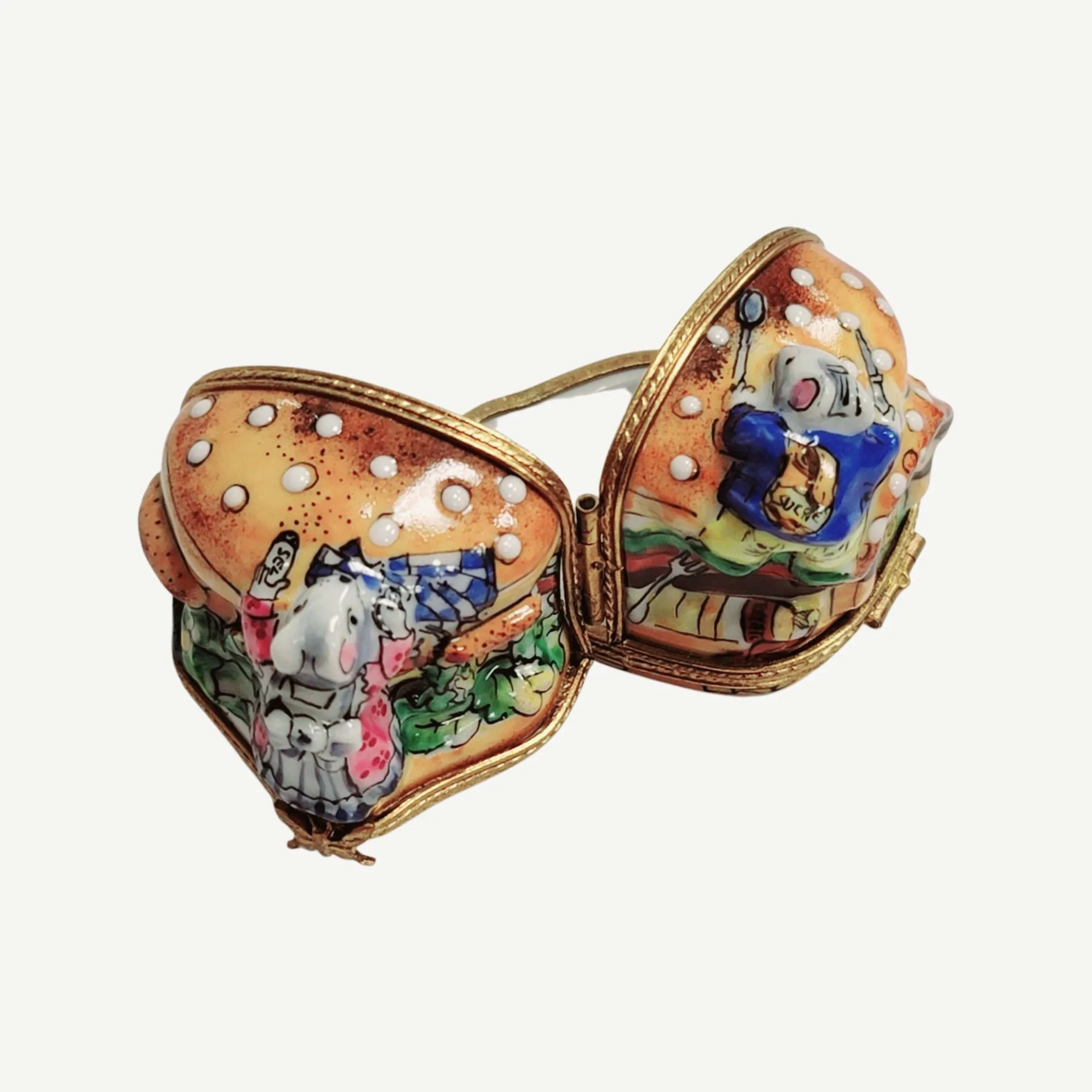 3 Hinged Mice House Eating Cheeseburger Rare