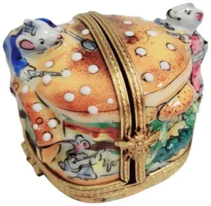 3 Hinged Mice House Eating Cheeseburger Rare