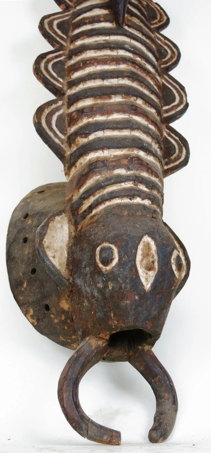 Bwa Scorpion Mask