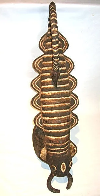 Bwa Scorpion Mask